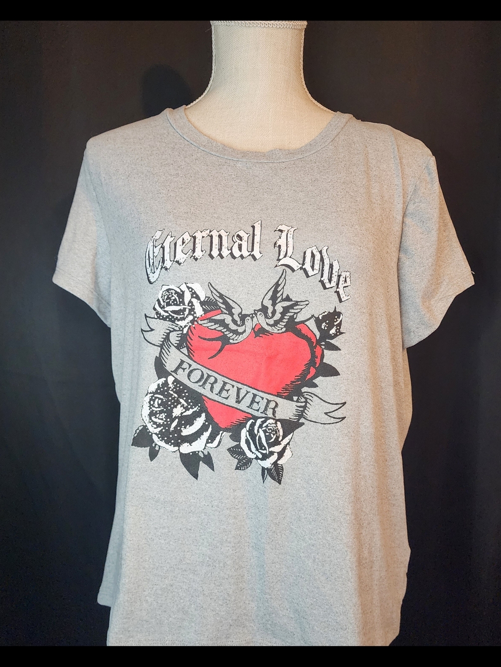 Vine & Valley 2X Gray Eternal Love Forever Top